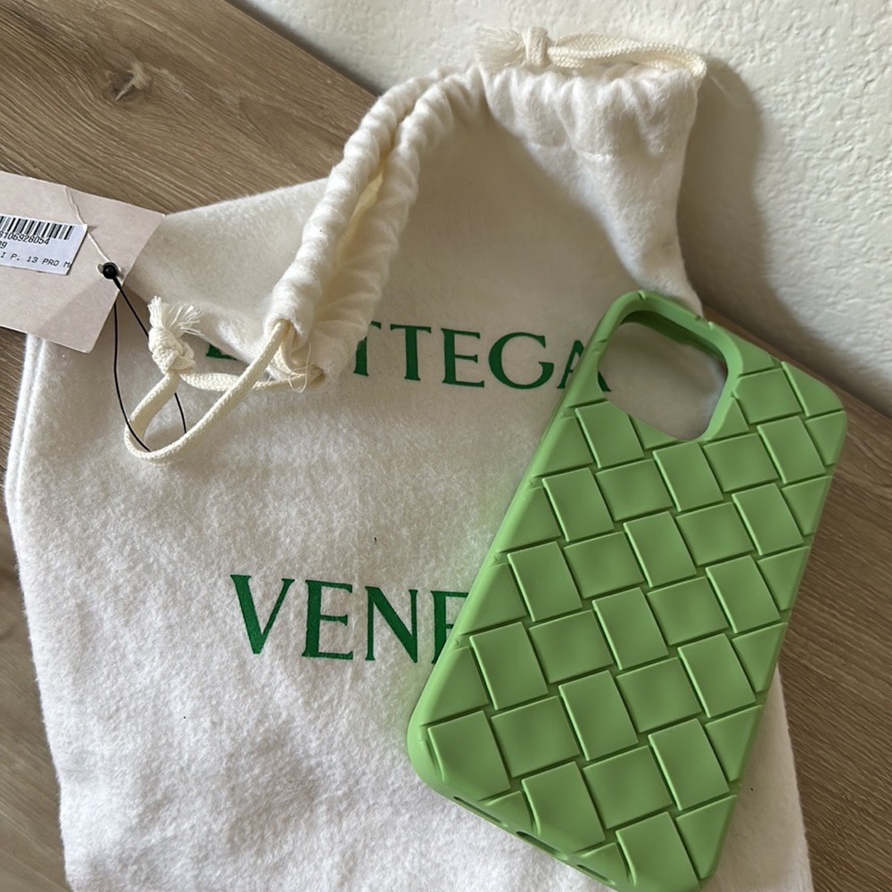 ORIGINAL IPhone 13 Pro Max Pistacho Silicone Bottega Veneta Case